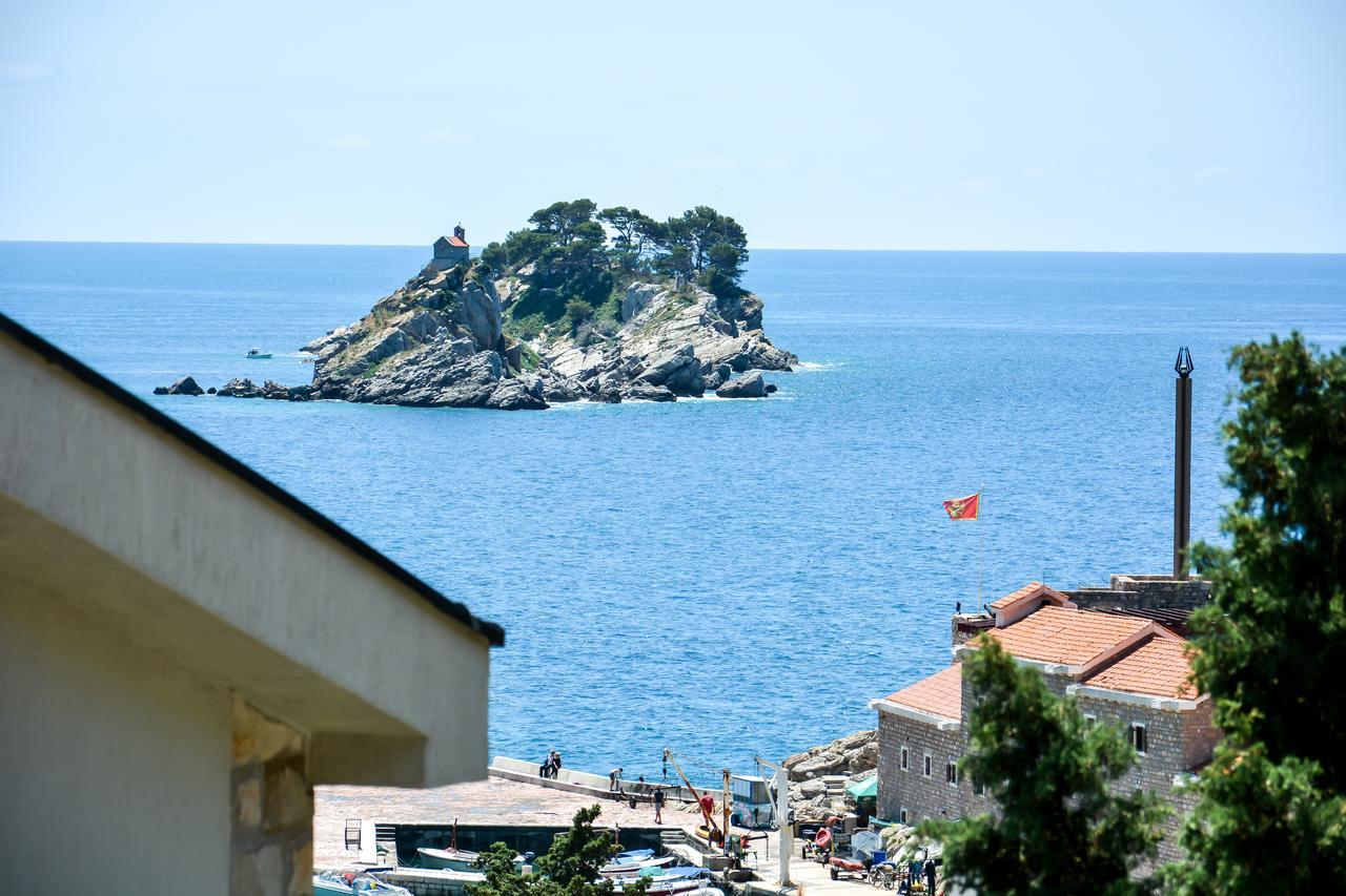 Apartments Minja S Petrovac Buitenkant foto