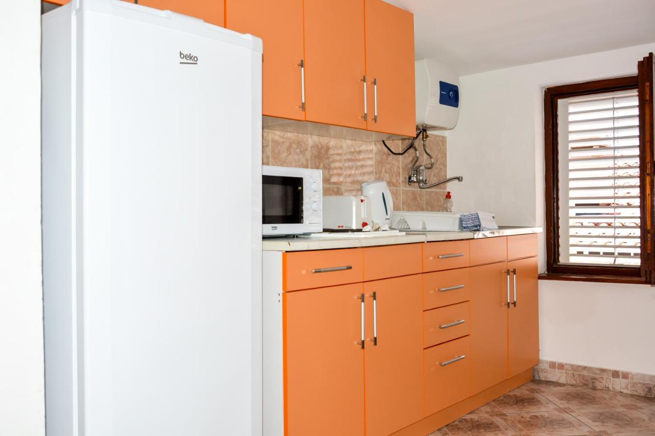 Apartments Minja S Petrovac Buitenkant foto